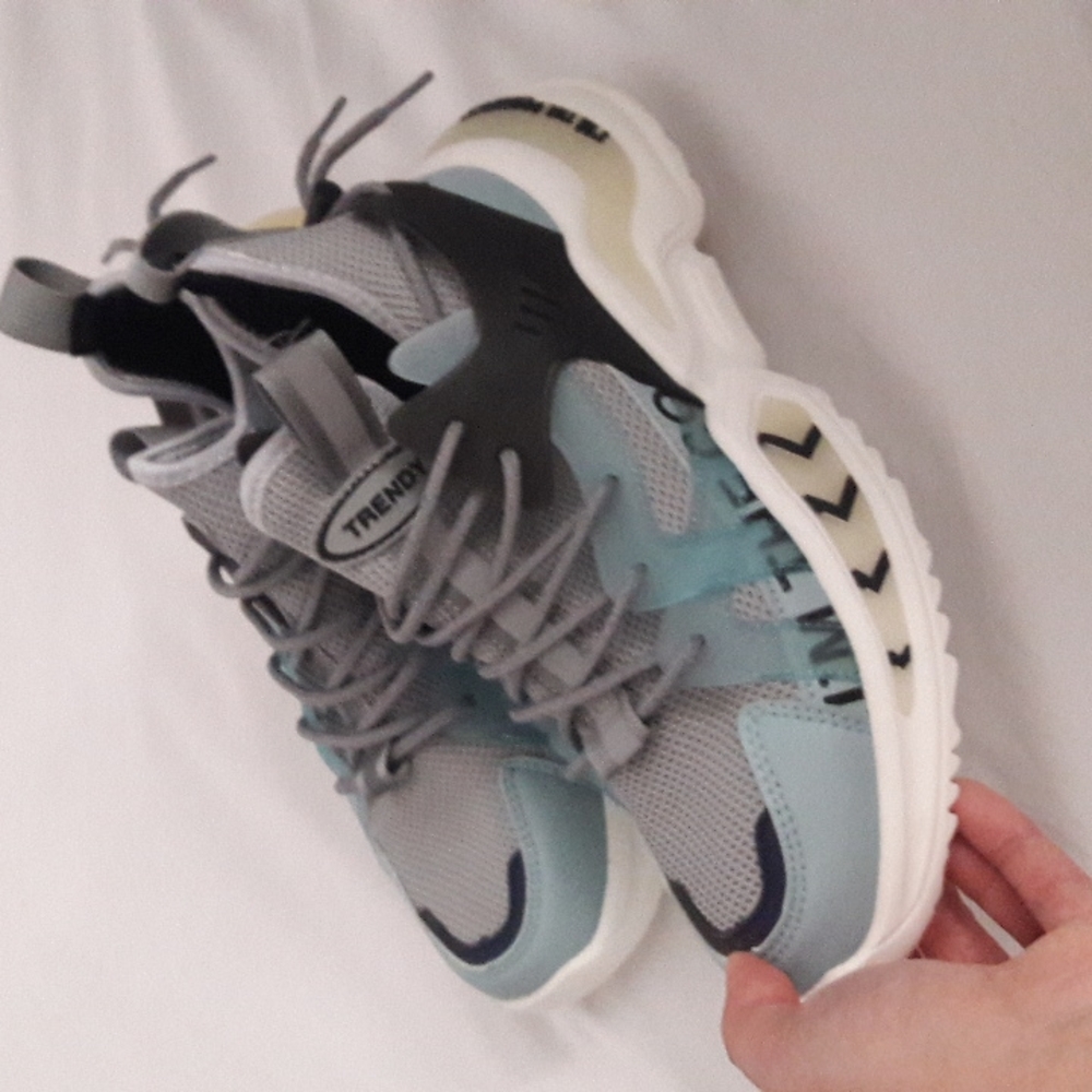 Fashion sneakers